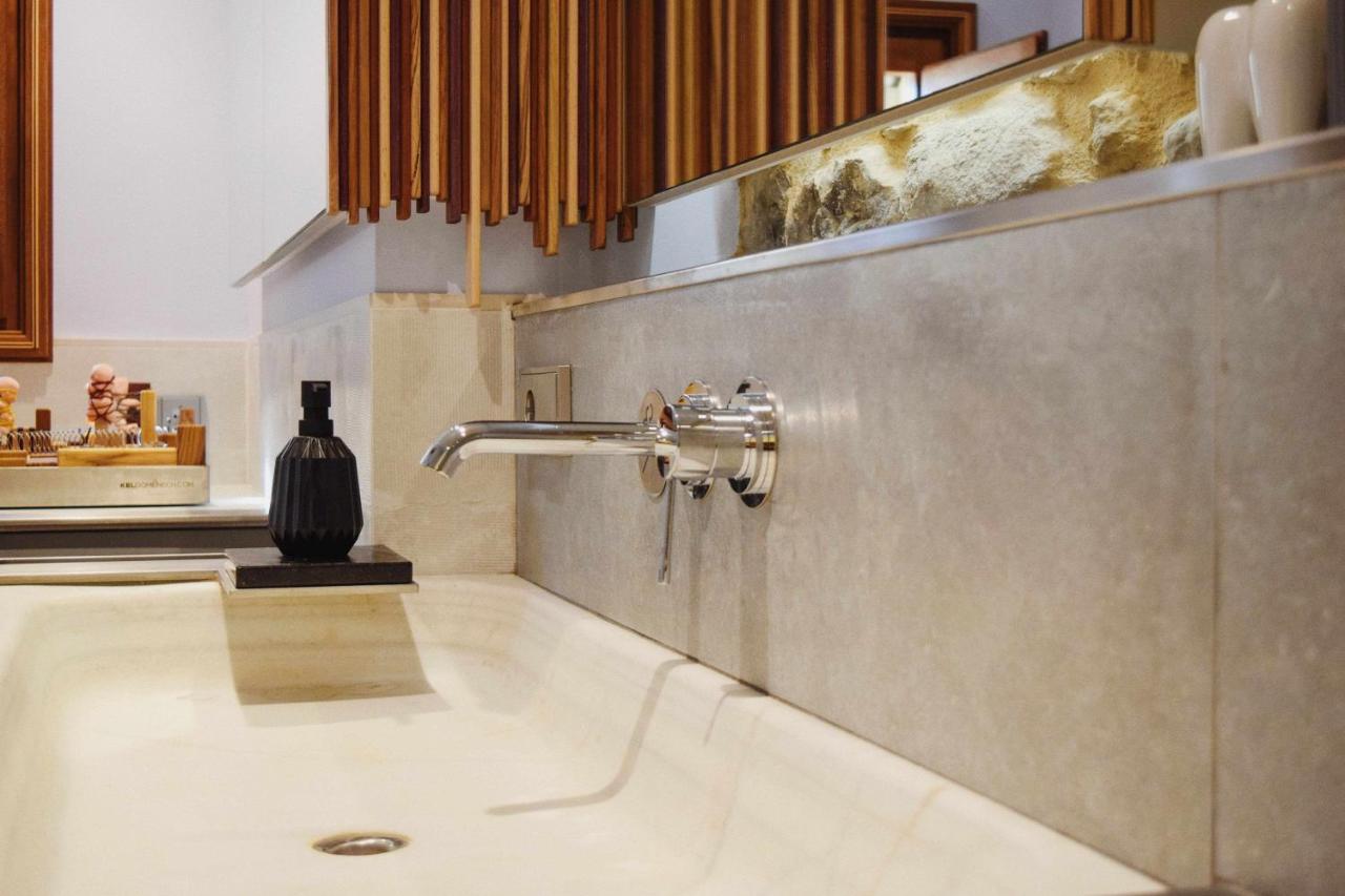 Keldomenech Bed&Art Luxury Apartment For Art Lover Besalú Eksteriør bilde