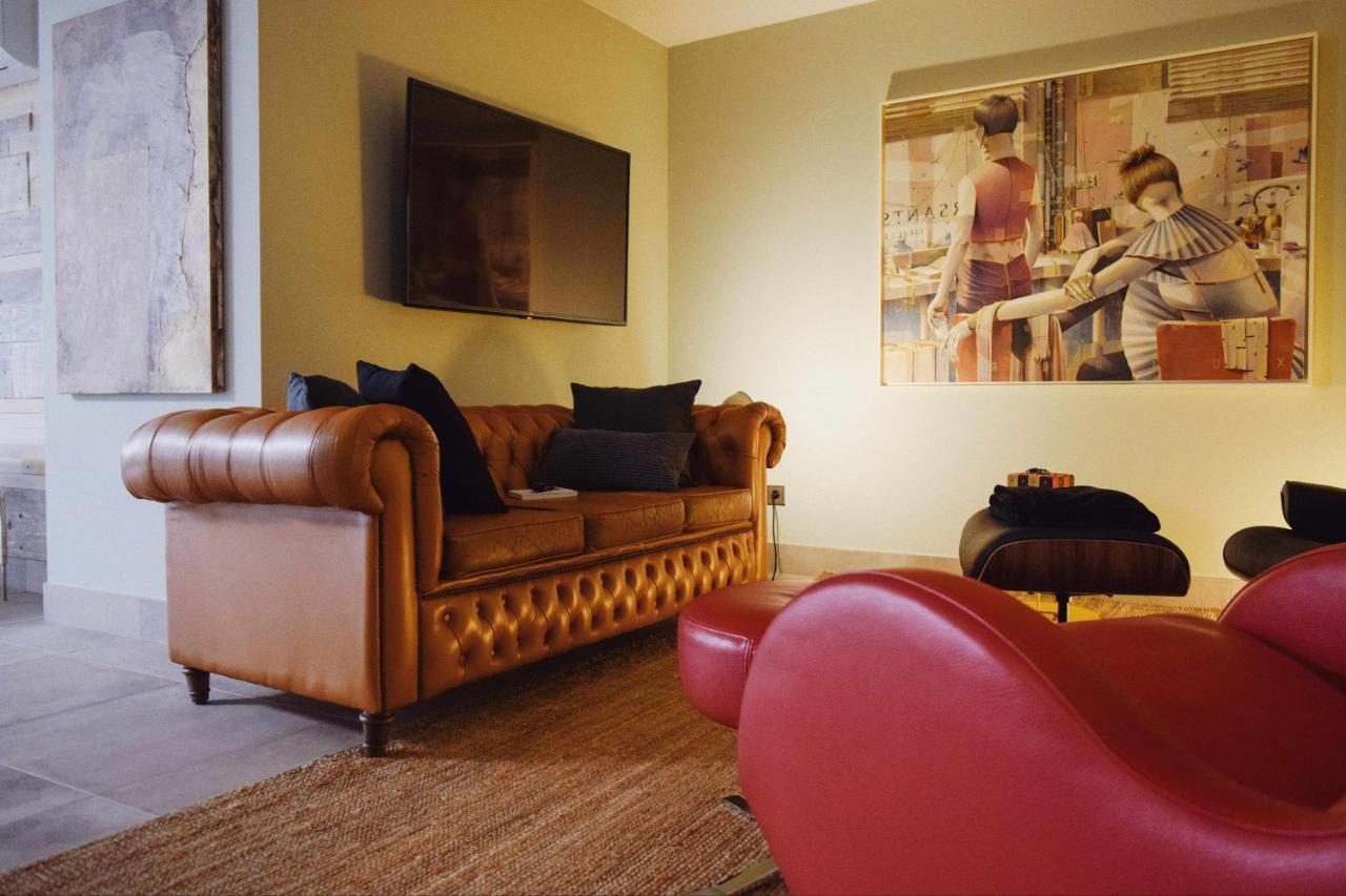 Keldomenech Bed&Art Luxury Apartment For Art Lover Besalú Eksteriør bilde