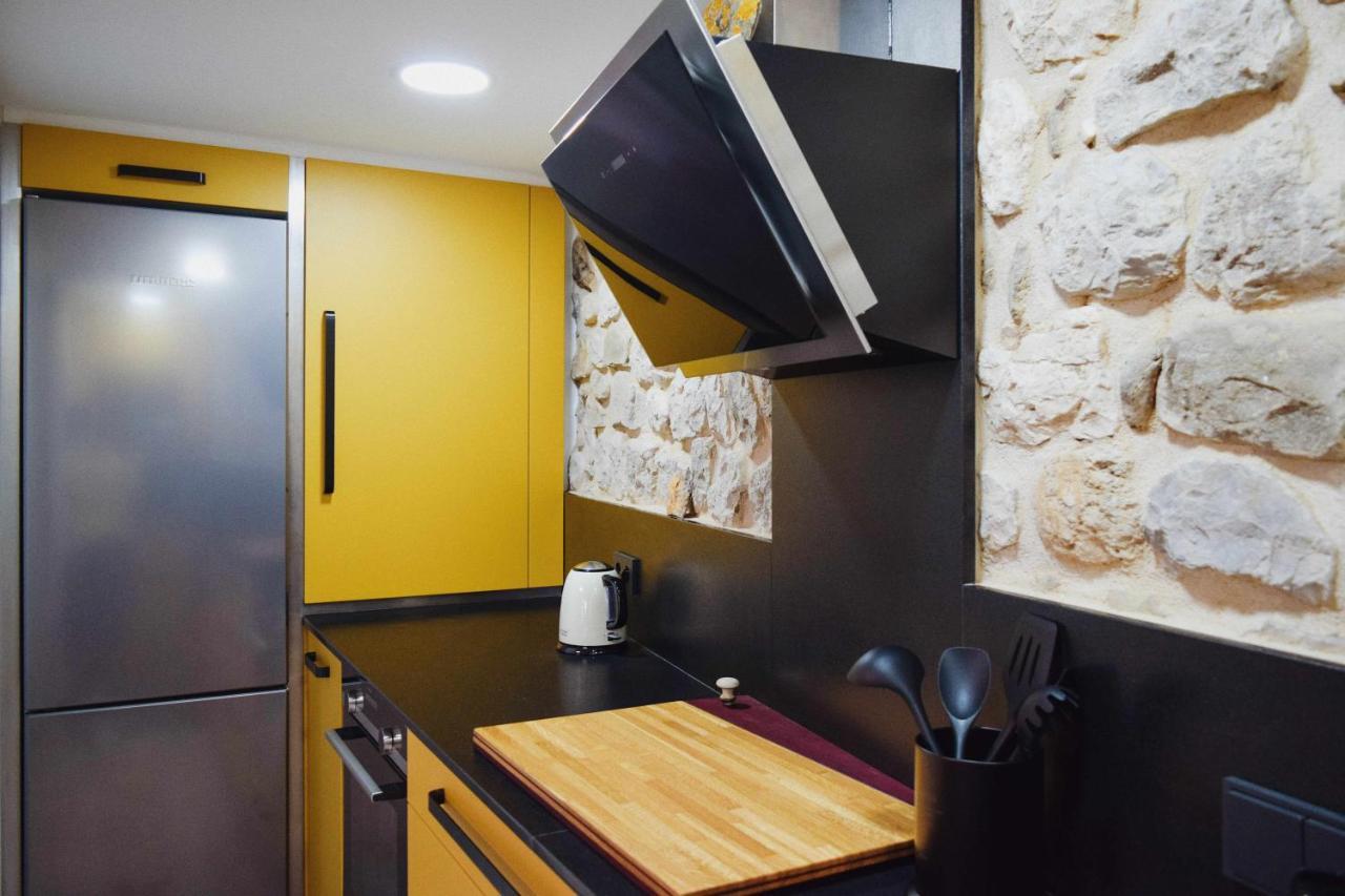 Keldomenech Bed&Art Luxury Apartment For Art Lover Besalú Eksteriør bilde